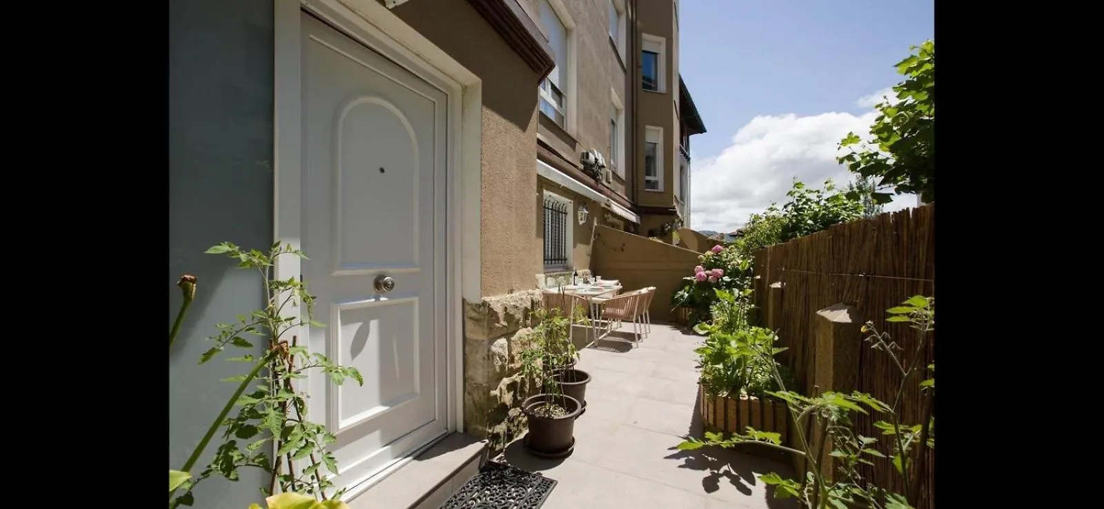 Large Terrace 3 Minutes From The Beach Guecho Espanha