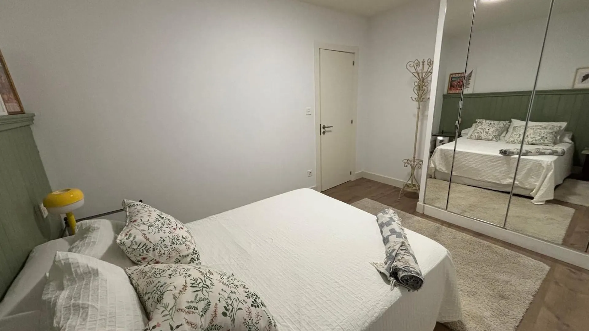 Large Terrace 3 Minutes From The Beach Guecho 0*,